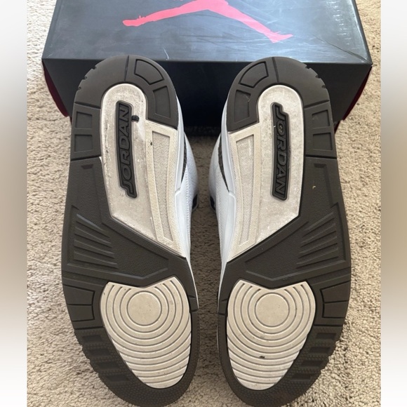 Size 12- Jordan 3 retro Mocha 2018 White and Brown Men's Shoes - Picture 6 of 6